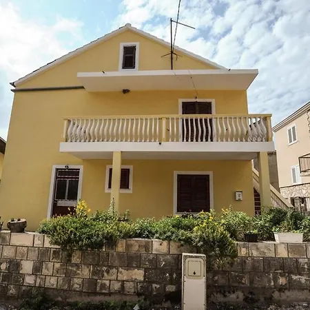 Phoenix Lägenhet Ivanica